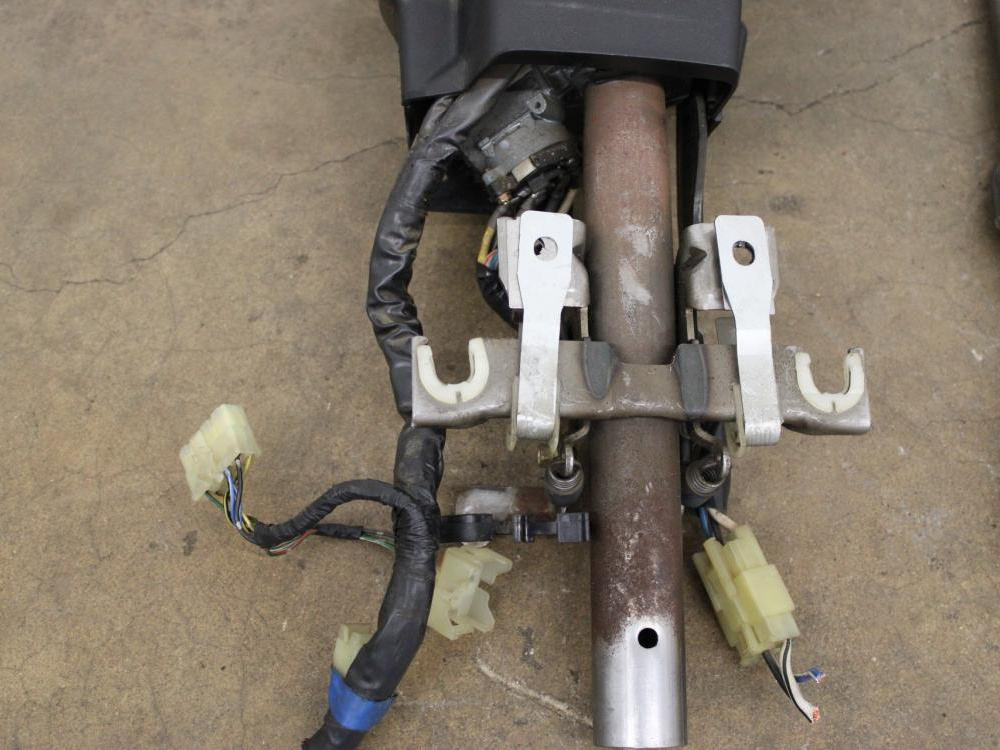 JDM 1990-1993 ACURA INTEGRA STEERING WHEEL WITH IGNITION KEY FROM RIGHT HAND DRIVE CAR: Image 4