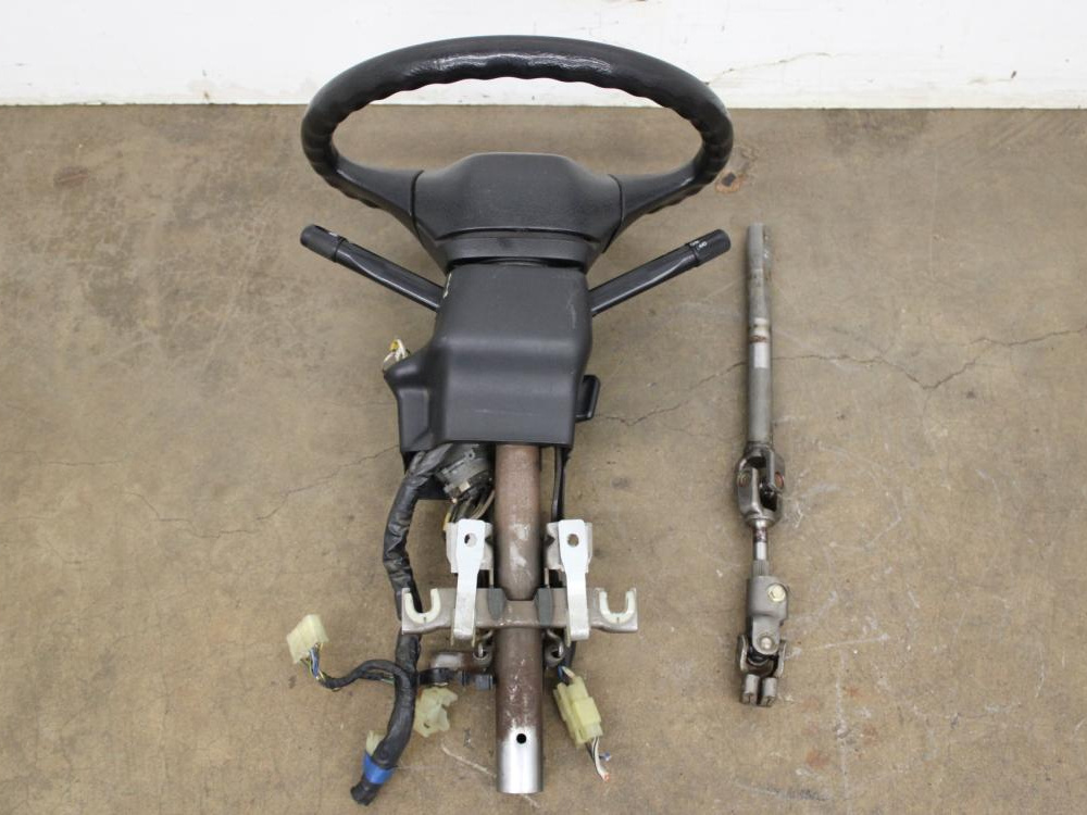 JDM 1990-1993 ACURA INTEGRA STEERING WHEEL WITH IGNITION KEY FROM RIGHT HAND DRIVE CAR: Image 5