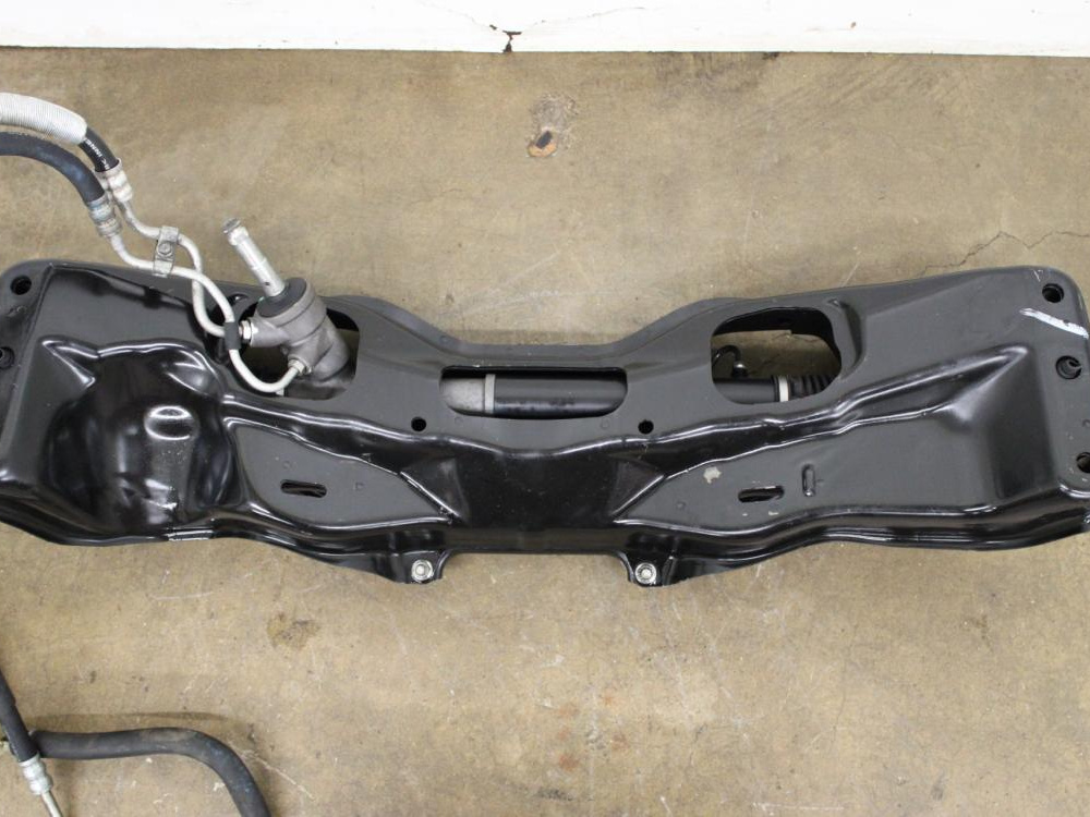 JDM 2008-2014 SUBARU STI IMPREZA OEM FRONT AND REAR SUBFRAME: Image 2