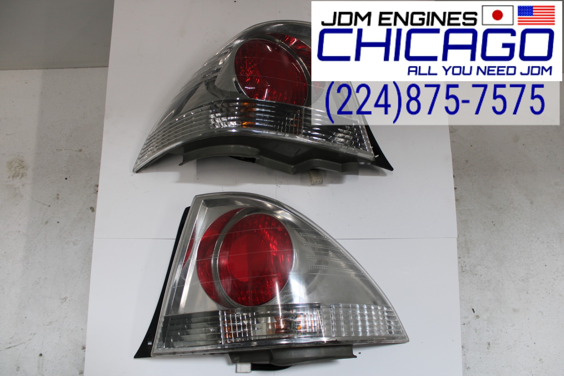 JDM Lexus Is300 LEFT/Right Tail Lights 2001-2003 Toyota Altezza both sides.