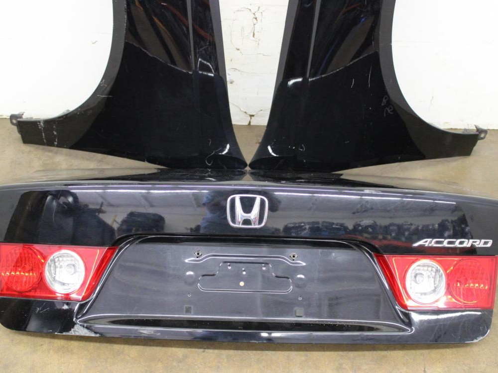 JDM 2004-2008 HONDA ACCORD AND ACURA TSX HOOD, FENDERS, TRUNK: Image 3