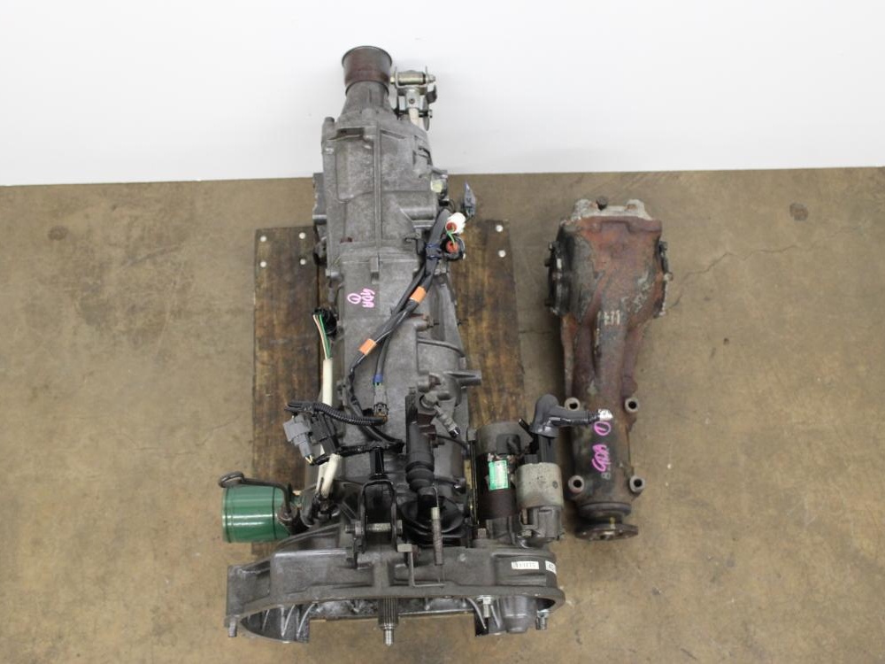 JDM 2002-2005 SUBARU IMPREZA WRX 5SPEED M/T WITH REAR DIFF: Image 5