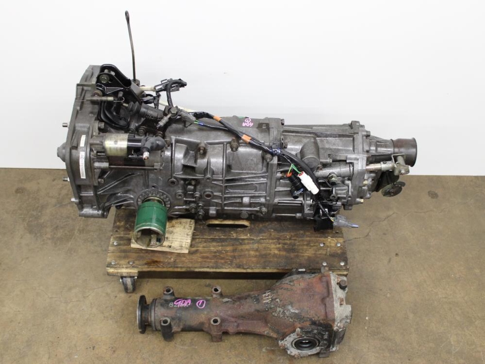 JDM 2002-2005 SUBARU IMPREZA WRX 5SPEED M/T WITH REAR DIFF: Image 7