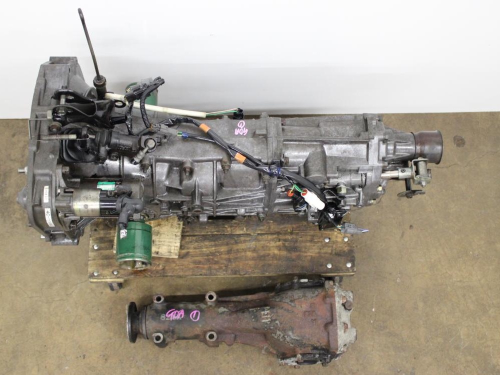 JDM 2002-2005 SUBARU IMPREZA WRX 5SPEED M/T WITH REAR DIFF: Image 8