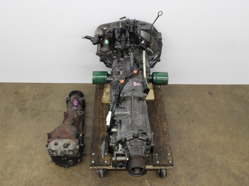 JDM 2002-2005 SUBARU IMPREZA WRX 5SPEED M/T WITH REAR DIFF: Image 10
