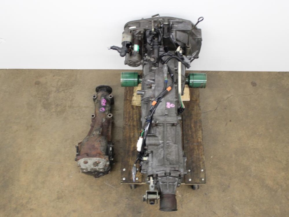 JDM 2002-2005 SUBARU IMPREZA WRX 5SPEED M/T WITH REAR DIFF: Image 11