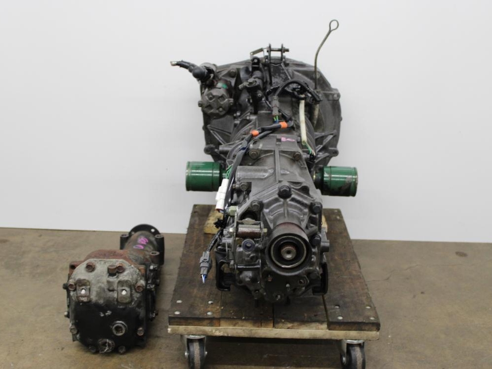 JDM 2002-2005 SUBARU IMPREZA WRX 5SPEED M/T WITH REAR DIFF: Image 12