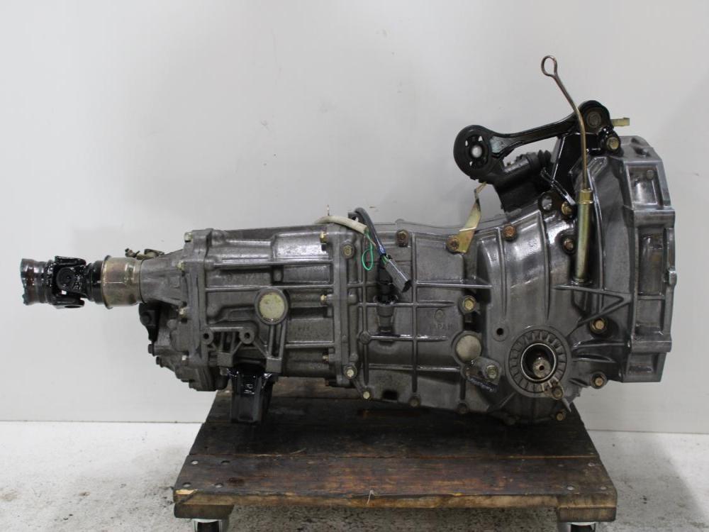JDM 2002-2005 SUBARU IMPREZA WRX 5SPEED MANUAL TRANSMISSION AXLE MALE: Image 9